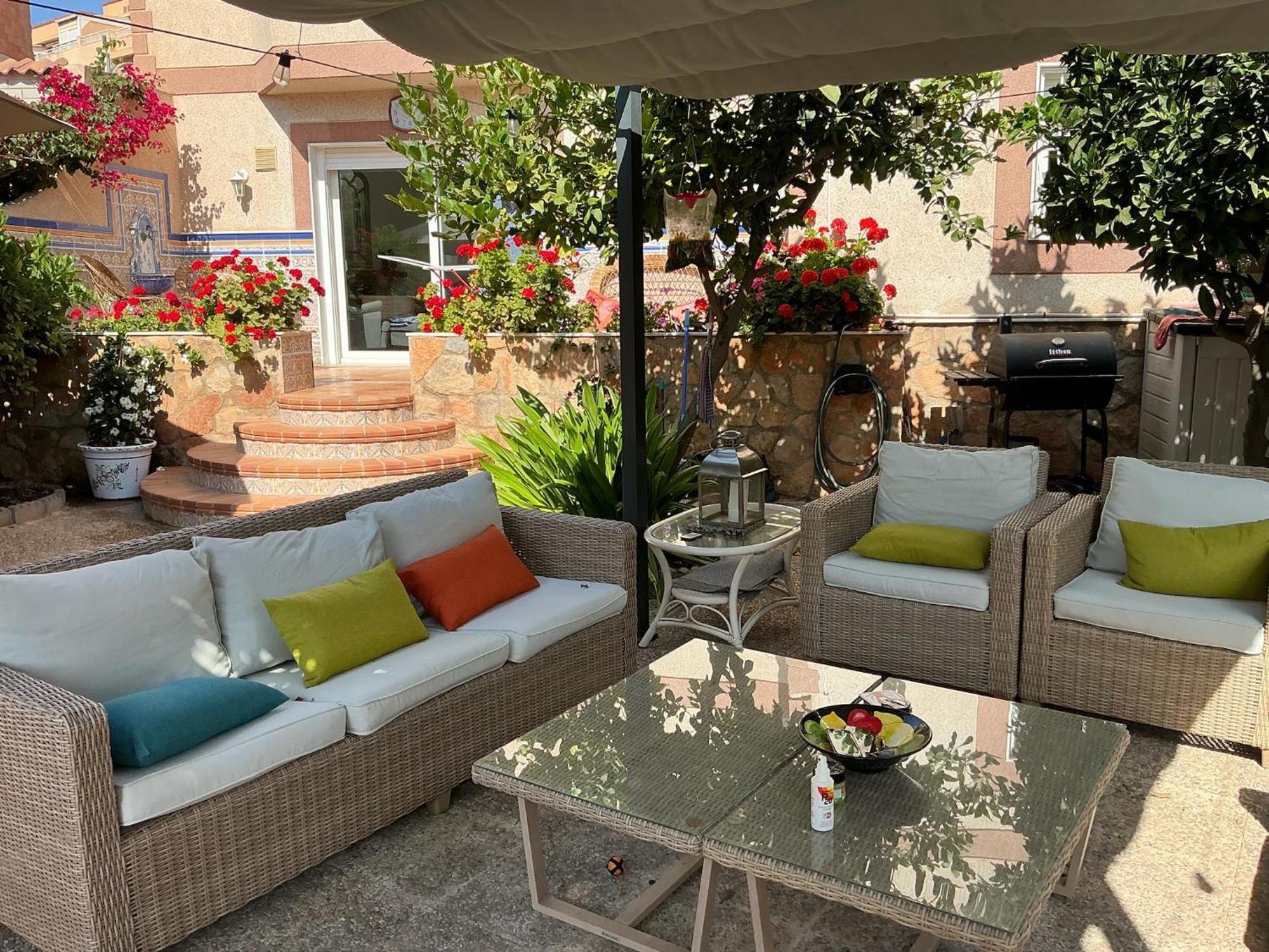 Large Villa Private Pool And Garden Near Beach Roquetas de Mar Bagian luar foto